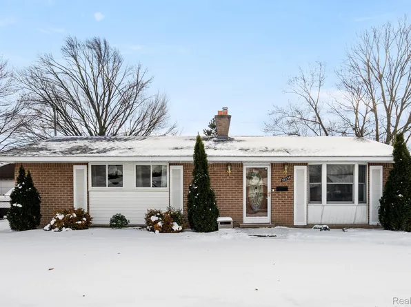 35739 Thames St, Westland, MI 48186