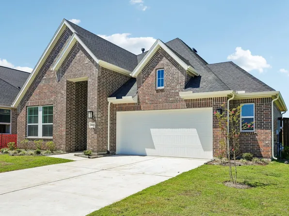 15039 Mission Ave, Mont Belvieu, TX 77523