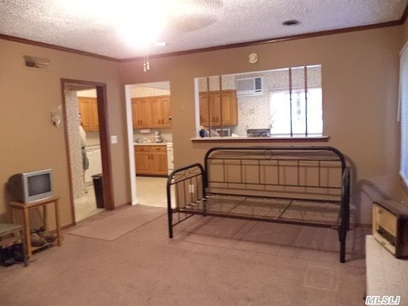 3rd image of 149 Harris Ave