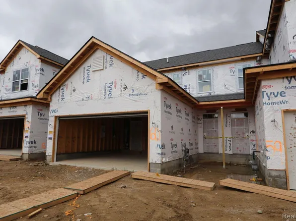 8563 Grove St, Washington, MI 48094