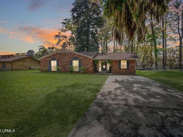 3012 Magnolia St, Beaufort, SC 29906