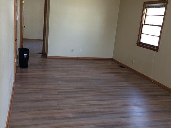 3rd image of 713 W 16th Ave