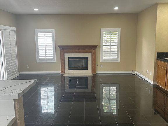 4th image of 11661 Largo Ct