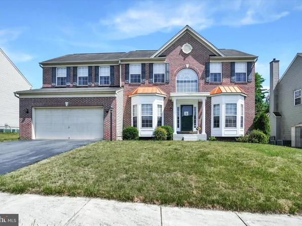 2720 Quaker Ct, York, PA 17408