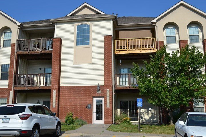 1st image of 835 Blue Sky Dr APT 102