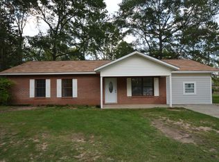 940 Jamie Dr, Chipley, FL 32428