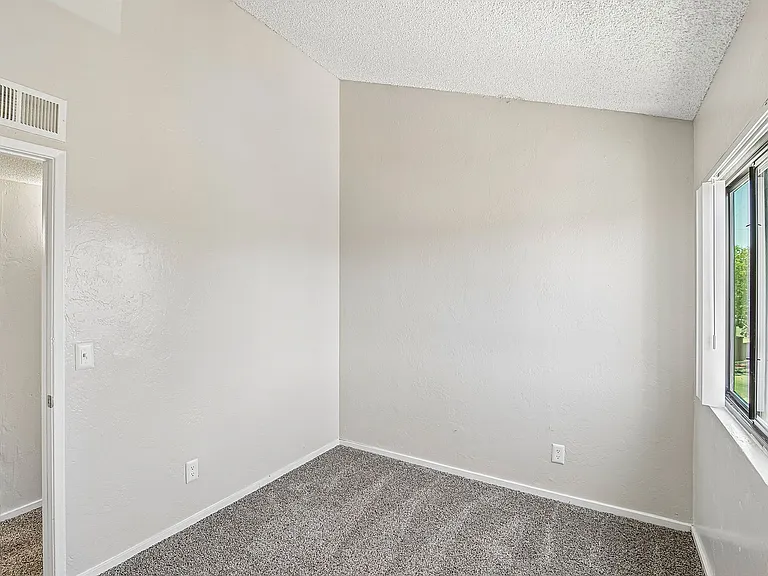 Ventura Villas — Photo 40