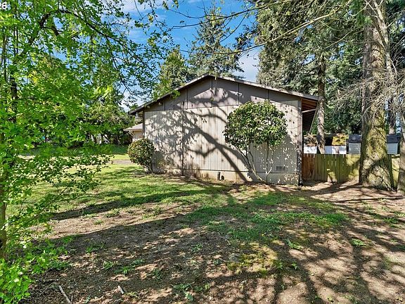2nd image of 8621 SE Strawberry Ln