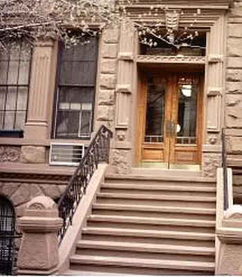 Rented by City Connections Realty | media 38