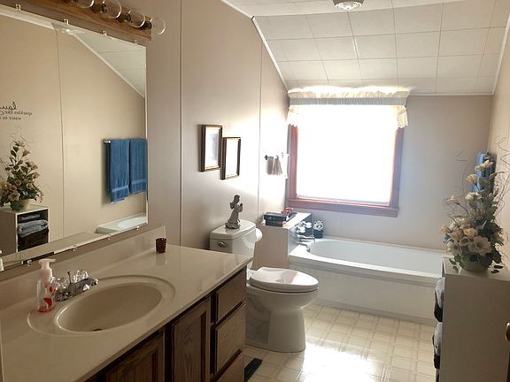 Upstairs Bathroom