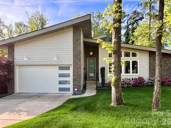 1852 Lakedell Dr, Charlotte, NC 28215