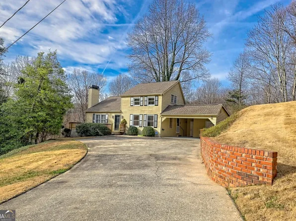 273 Chenocetah Ct, Cornelia, GA 30531