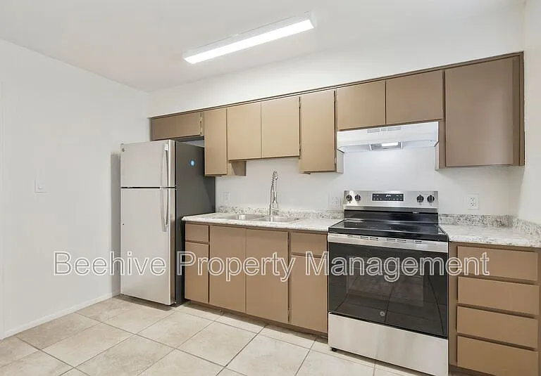 1634 E Monroe St #2 — Photo 8