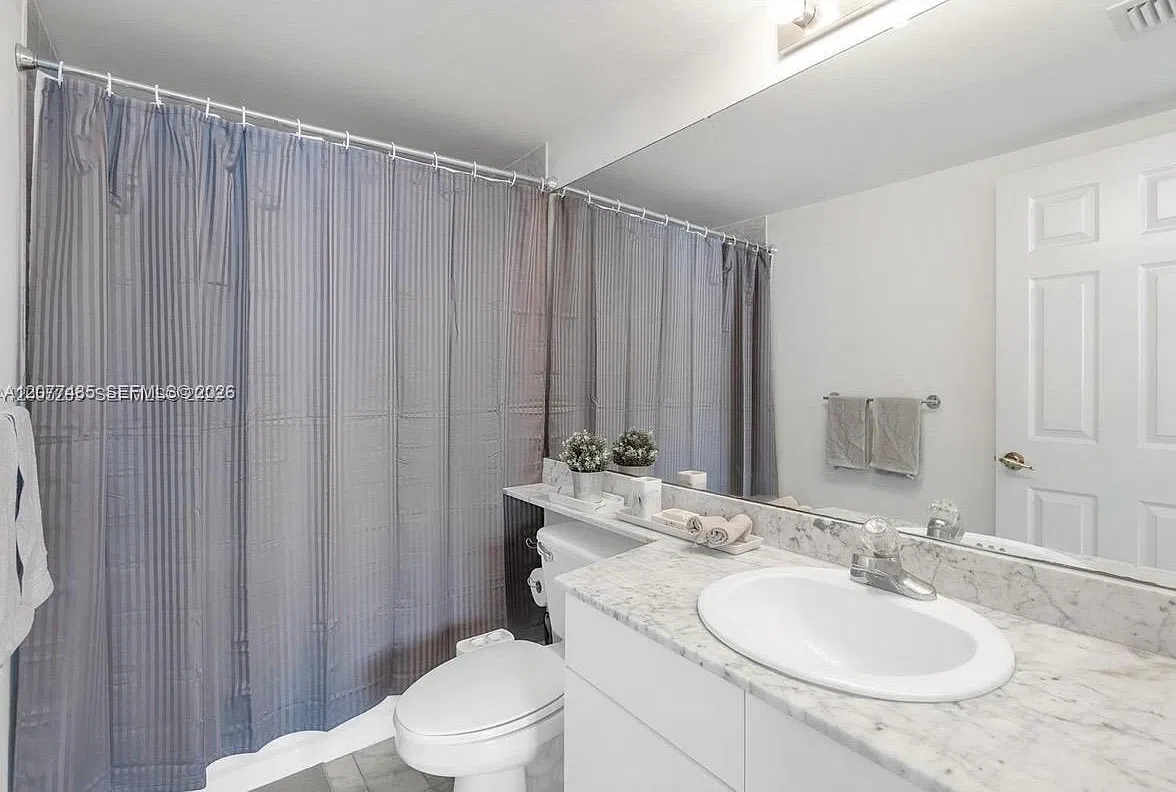 800 Claughton Island Dr — Photo 4