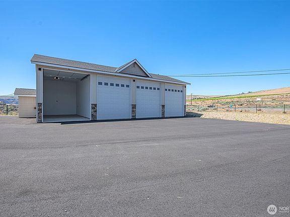 2nd image of 9967 W.8 Road NW #G-40