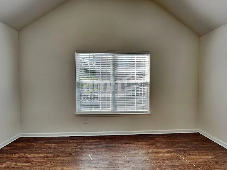 141 Claybrook Ln — Photo 17