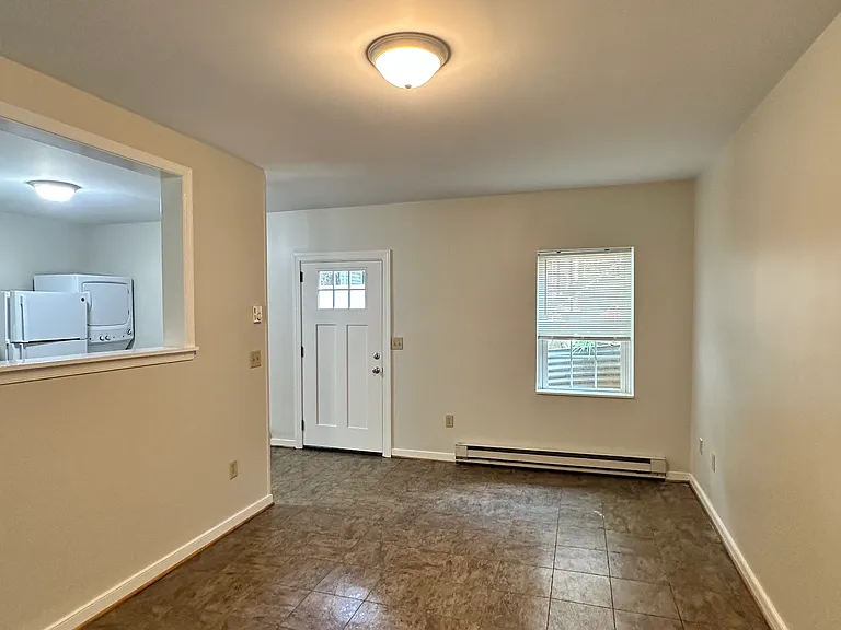 1706B Chesapeake St #B — Photo 3
