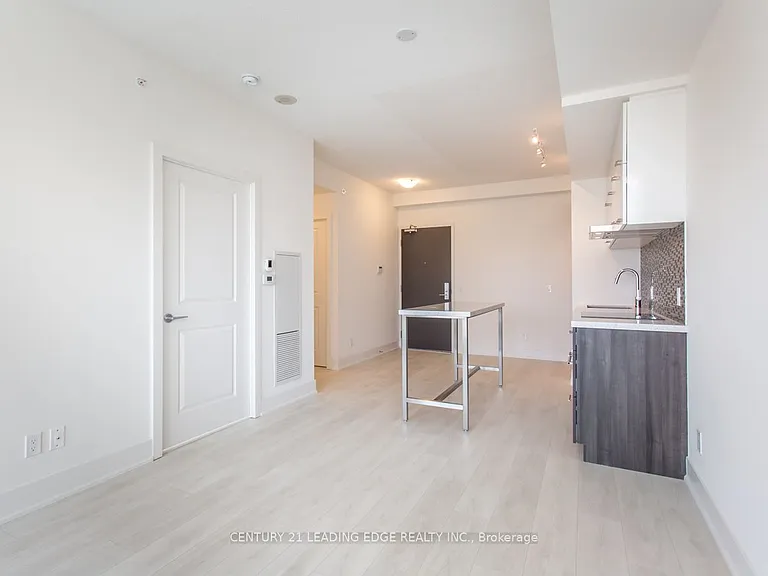 8081 Birchmount Rd #1313 — Photo 7