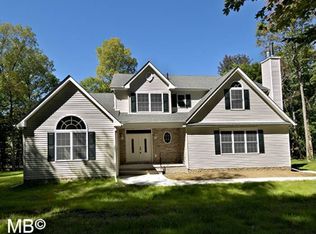 18 Crans Mill Rd, Pine Bush, NY 12566