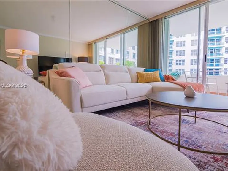 5151 Collins Ave #428 — Photo 20