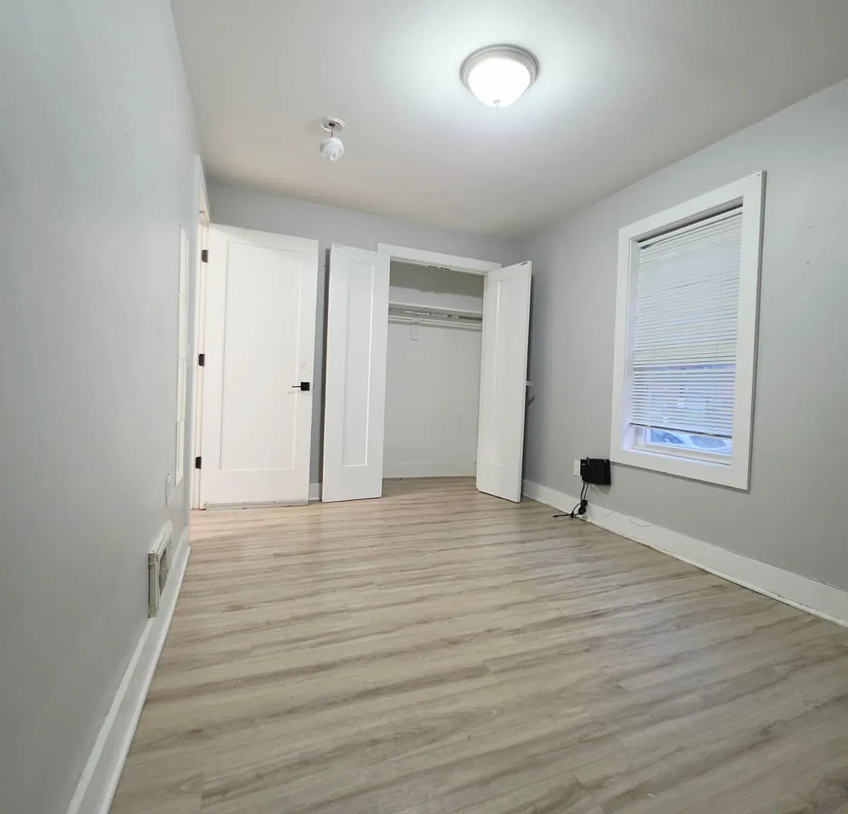 26 Yale Ave — Photo 3