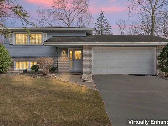 2nd image of 1901 Chippewa Dr