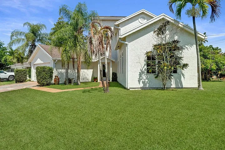 3 bed, 2075 sqft, $4,850 — Photo 1