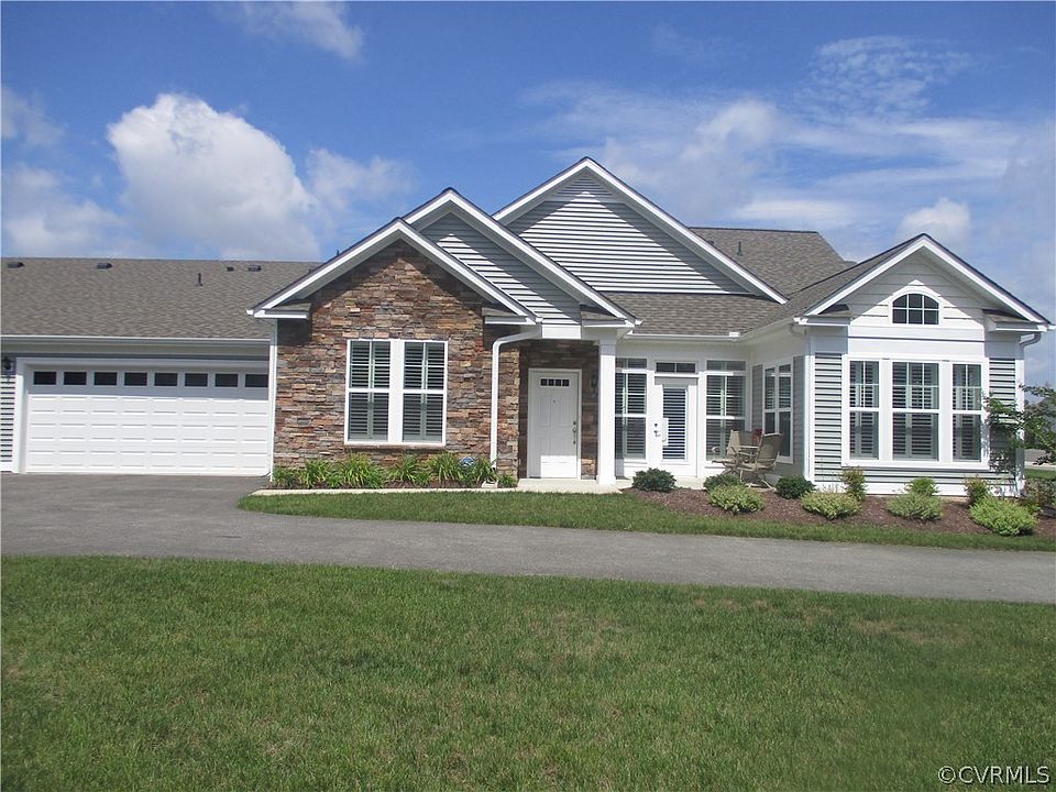 1st image of 12153 Magnolia Bluff Ct Unit 2-3