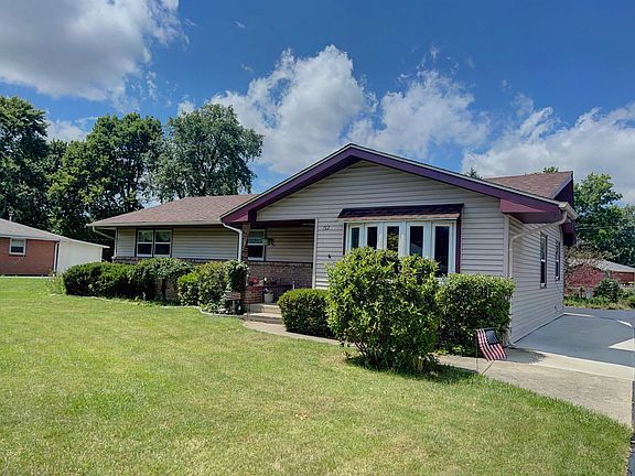 2nd image of 1512 Lilac Ln