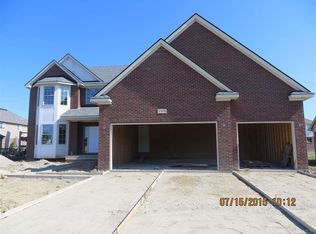27979 Santa Anita Dr, New Baltimore, MI 48047