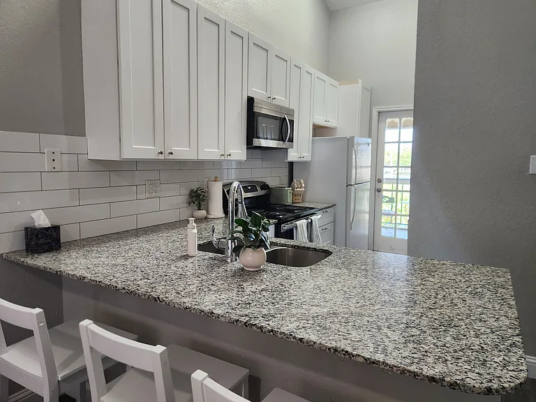 4800 W Lovers Ln #521 — Photo 17