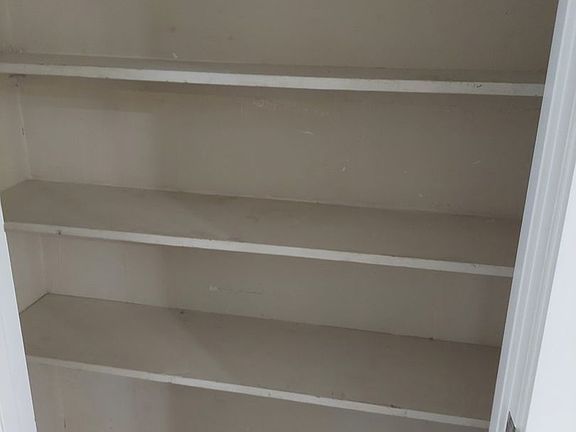 3rd image of 881-883 Modesto Ave #6