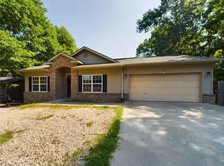 15 Ridgewell Ln, Bella Vista, AR 72715
