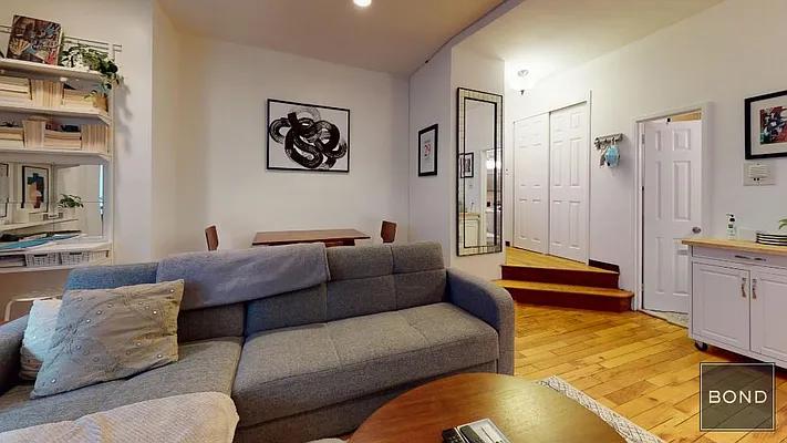 Rented by Bond New York | media 2