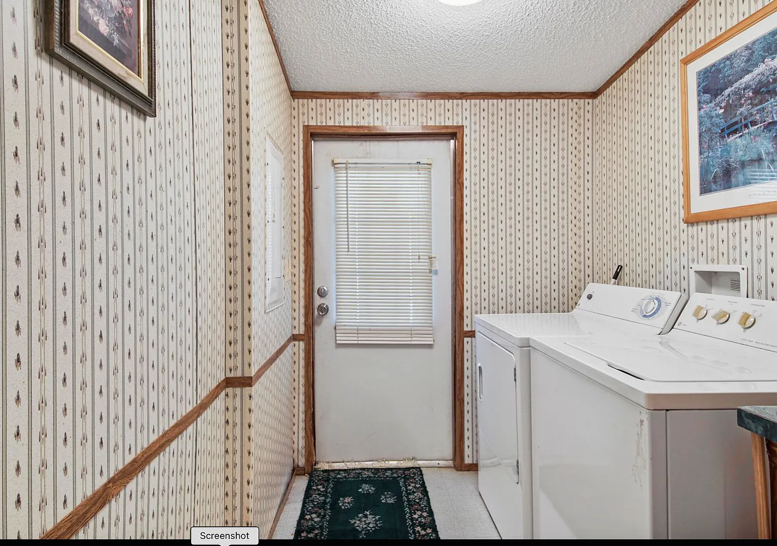 Beach Home — Photo 1