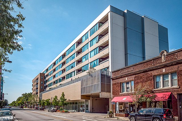 1st image of 900 Chicago Ave Unit 507