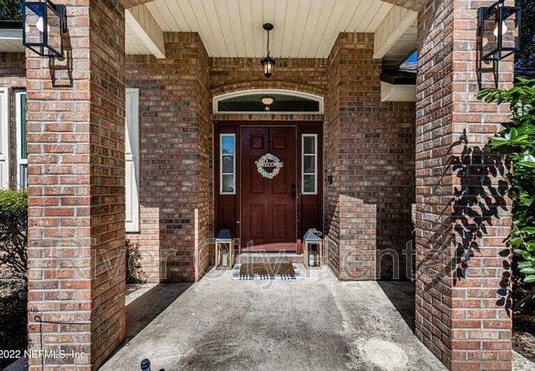 2848 Pebblewood Ln — Photo 2