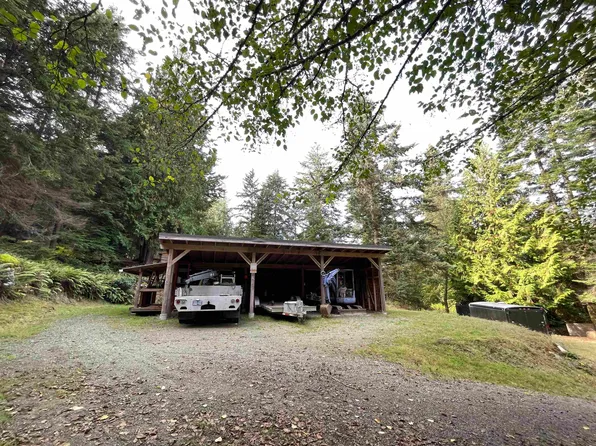 608 Tumbo Channel Rd, Southern Gulf Islands, BC V0N 2M3