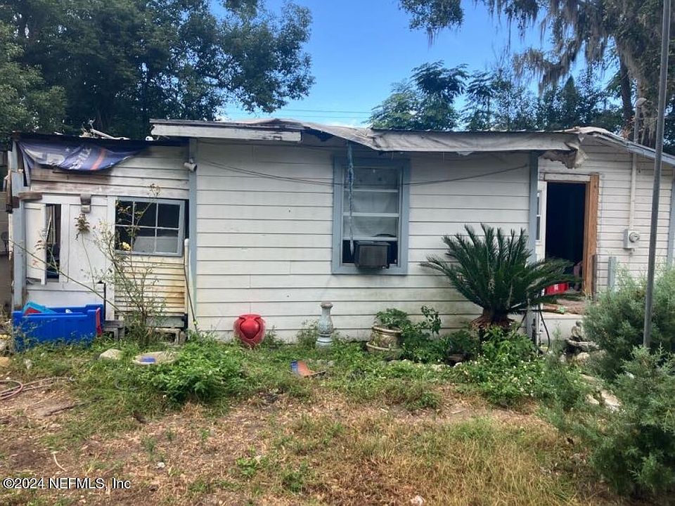 1st image of 403 S HIGHLAND Avenue
