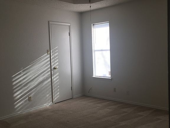 5th image of 2710 Roadrunner Dr