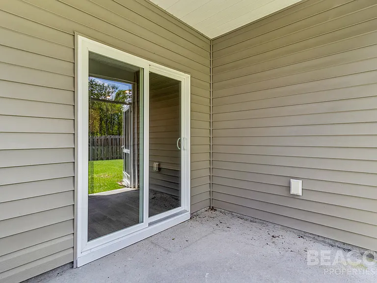9120 Saint Thomas Ct — Photo 36