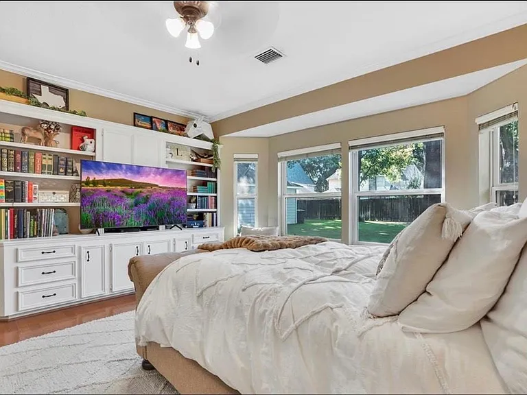 18214 Spruce Creek Dr — Photo 22
