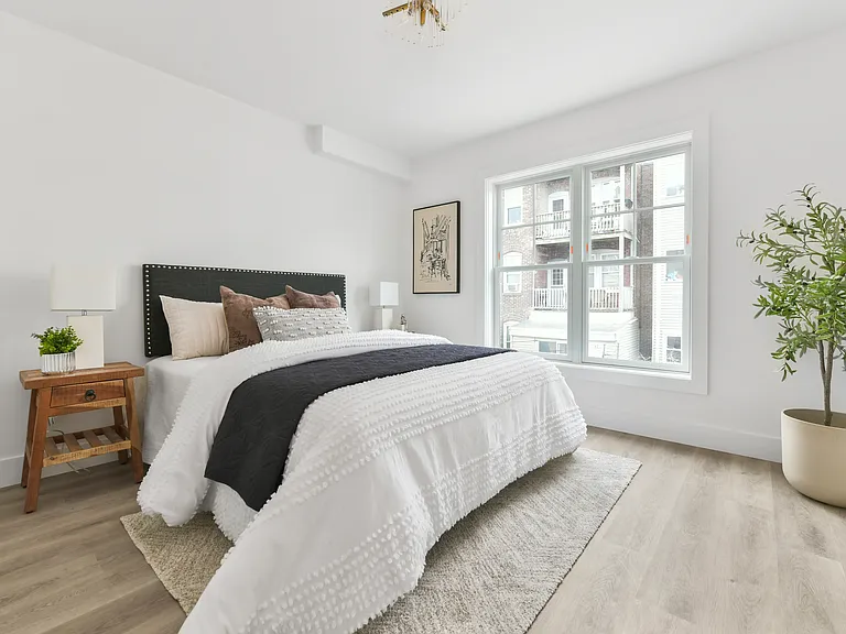 10 Geneva St #6 — Photo 5