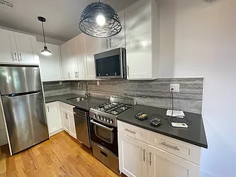 Rented by Tapiro Realty