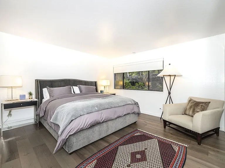 176 Sand Hill Cir — Photo 8