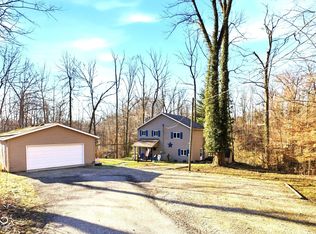 8460 S Green Dr, Nineveh, IN 46164