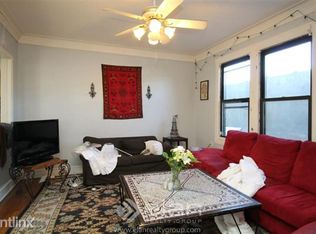 3511 N Clark St, Chicago, IL 60657