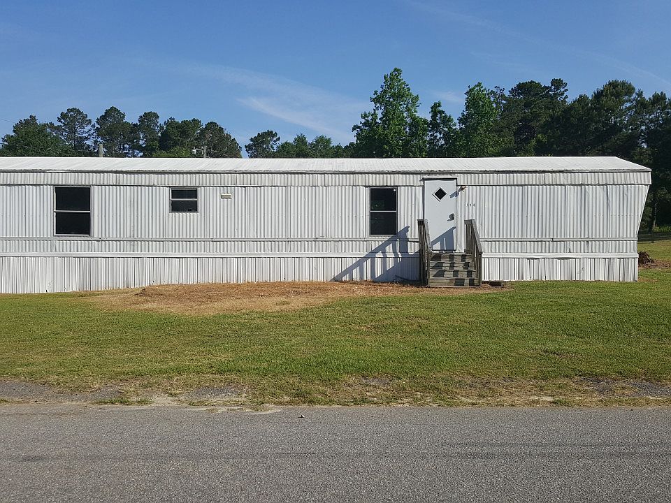 1st image of 136 Valley Dr