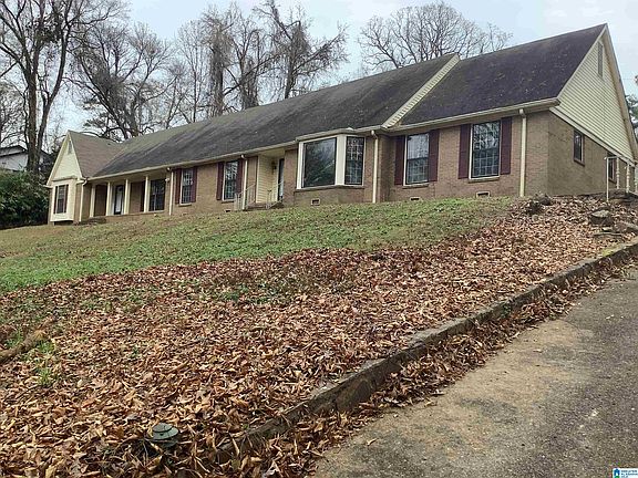 2nd image of 449 Somerset Dr