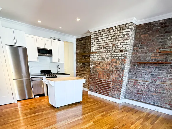70 University Place image 1 of 12